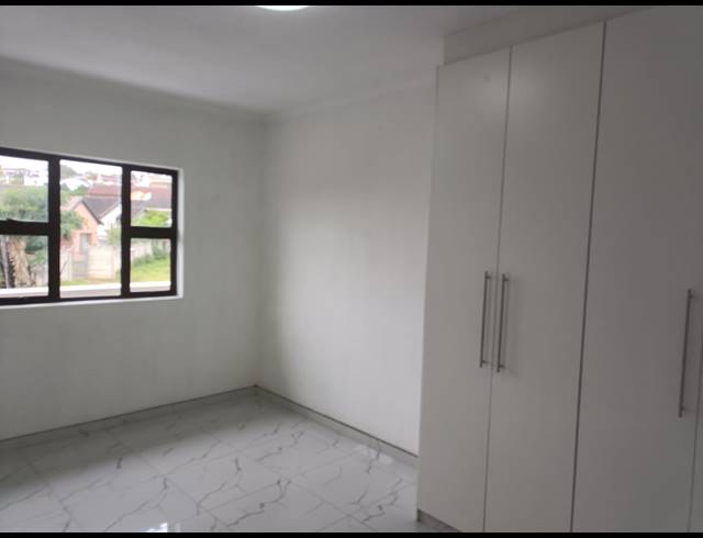 2 BEDROOM FREEHOLD TO LET IN PARLOCK